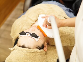 ロダン(rodan)の写真/光フェイシャルであの頃のお肌に戻りたい!悩みに合わせたオーダーメイド施術でお肌を活性化・若見え肌へ◎