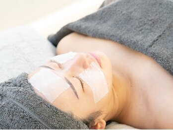 エムビューティーサロン(M Beauty Salon)の写真/【最新サロン×女性専用の完全個室】悩みに合わせて徹底肌管理◎渡韓なしで叶う美肌ケア★