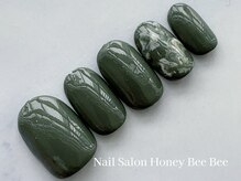 ハニービービー(Honey Bee Bee)/アースカラーネイル