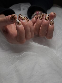 エミュ(e3mu)/レオパード　マグネットネイル