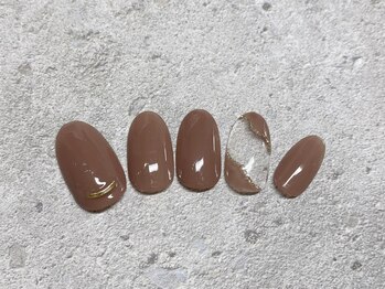 アミュレット(AMULET)/11月定額　4950円(税込) 