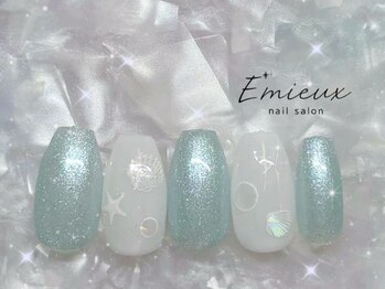 エミュー(Emieux)/貝殻ネイル