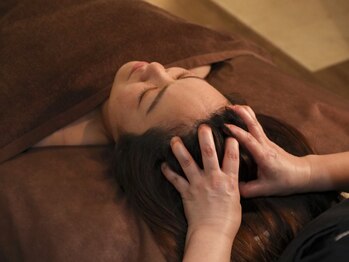 チルスポット(Chill Spot)の写真/ストレス解消やリフレッシュ効果も◎頭~首肩まで施術するドライヘッドスパが当店人気♪体と心も元気に★