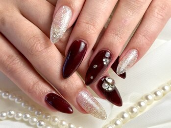 パダアット ヴァラネイル 天神南店(PADA at VALLANAIL)/ボルド-/お呼ばれ★ビジューnail