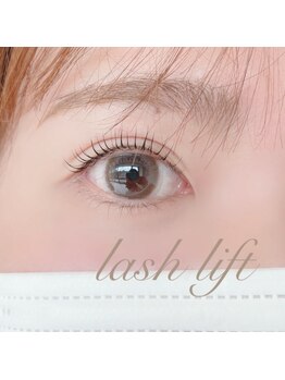 エムプラス サロンモモ アイラッシュ(m+ Salon momo eyelash)/ラッシュリフト