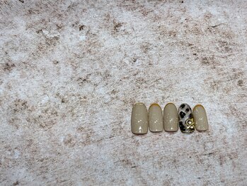 ツメトトノウ/7300円 細フレンチ(暮石)