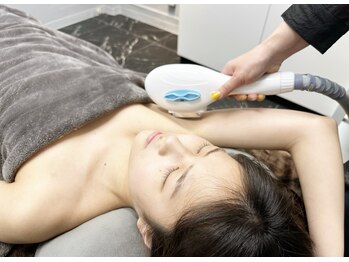 自由が丘ダツモウセンター(自由が丘 DATSUMOW CENTER)/男性、女性どちらも施術可です☆