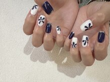 オーク 戸塚(OAK)/ネイビーフラワーネイル