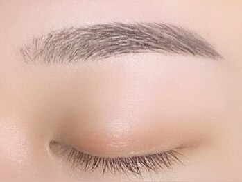 キーバイマグモモ(KYE by Mag momo)の写真/眉毛を整えることで一気に垢抜け旬顔へ♪【アイブロウWax脱毛/メイクレッスン付き¥6,600→¥5,500】