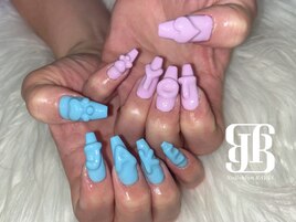 ぷっくりネイル