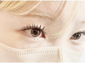 リリビューティー 千歳店(LiLi beauty)の写真/【大人気のアンドヘルシーで上品な目元に♪】マツパ・マツエク初心者の方も是非♪施術後の変化に感動!
