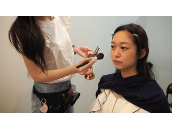 ブルームプラス(BLOOM+)の写真/【関内徒歩5分】毎日のメイク、これで正解？脱・マンネリ＆自己流！プロの診断で憧れの垢抜け顔へ★