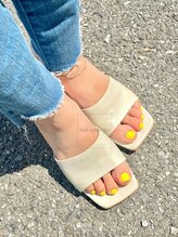 ネイルサロン ソル(Sol)/足は派手に！夏限定イエローfoot