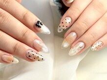 パダアット ヴァラネイル 天神南店(PADA at VALLANAIL)/シルバーラメ/ドット柄×リボン