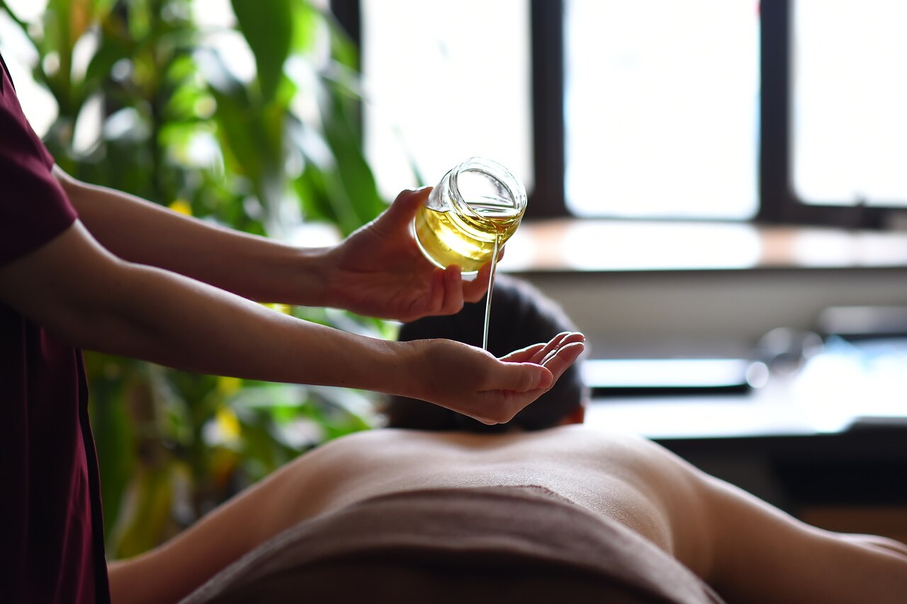 アロマオイルコースの【女性】【男性】にご注意ください！