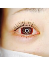 プエオ(pueo)/パリジェンヌラッシュリフト