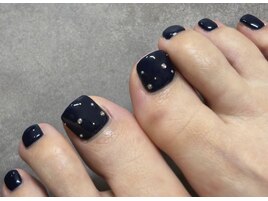 秋色フットネイルネイビー