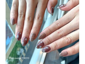 プルースラウンジ トウキョウ(Plus Lounge TOKYO)/ニュアンスフラワーネイル[原宿]