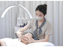 カオビビュティースパ(KAOBI Beauty Spa)の雰囲気(ベットが3台にて同時施術◎お友達などご一緒にご来店できます♪)