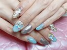 涼やかなブルーネイル