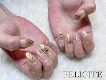フェリシテ(FELICITE)/