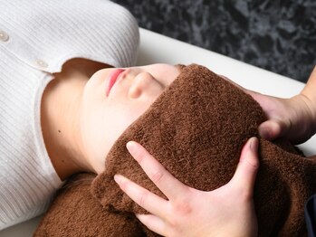 ビーワンセルフ(美.oneself)/頭から引き上げる頭蓋骨矯正！