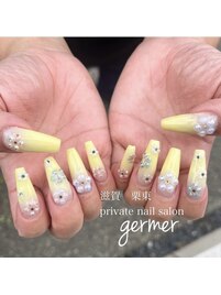 黄色で春スカルプ♪