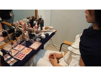 ブルームプラス(BLOOM+)の写真/【仕事用と休日用で魅力を変える】大人女性のためのパーソナルカラー＆メイクレッスン★