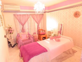 メアリーズ ボーテ 目黒店/癒しのパープルルーム