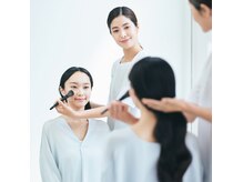 エステや肌分析の後は、メーク体験も♪