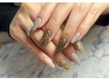 ヘアーアンドネイル ルシア(Hair&Nail Lucia)/アシンメトリーワンカラー