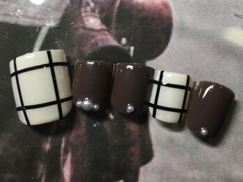 ネイルサロン リリオ(Nail Salon Ririo)/チェックフットネイル