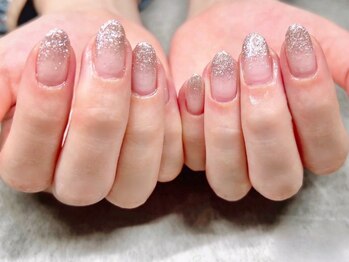 ラヴィズム アイラッシュ アンド ネイル (LUVISM)/ラメグラデーション♪担当:菊池