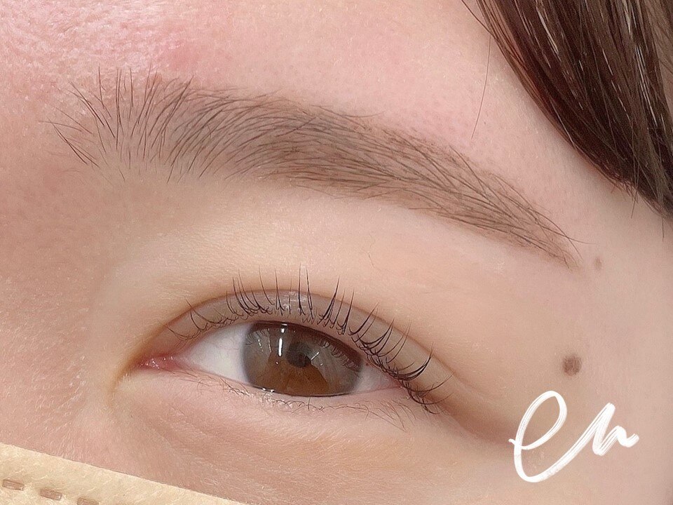 眉毛アイブロウWAX (間引き・メイクあり)  \5900