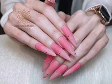 ウメネイルスタジオ(UME NAIL STUDIO)/* 長 さだしやり放題×つけ放題