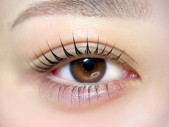 アイラッシュ モレ(Molek)の写真/≪栄養補給のケラチンケア付 似合わせまつげパ-マ☆≫丁寧なカウンセリングであなたに合わせた目元をご提案