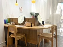 可愛いドレッサーには話題のコスメをご用意♪お出かけ前も是非☆