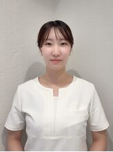 サロン ド メディチ(SALON DE MEDICI) 山岡 彩夏