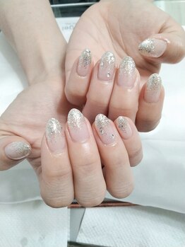 ビュービー ネイル(Beaubie Nail)/ラメグラデーションネイル