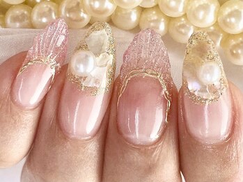 ネイルサロンティーモ(Nail Salon Tmo)の写真/リピーター続出★オフ無料今月限定デザイン¥7780！上品な華やかさで指先を彩りワンランク上の自分に挑戦♪