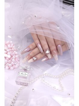 ラズリ(Lazuri)/ベイビーブーマーキラキラネイル