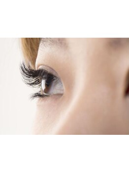 ボリュームのある目元にしたい