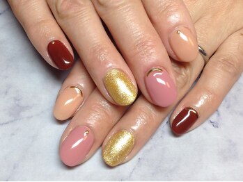 ラウト デコレーションアンドネイルサロン(Lauto Decoration&Nail Salon)/ボルドーポイントネイル