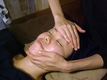 リリー(lily)/フェイシャルマッサージ