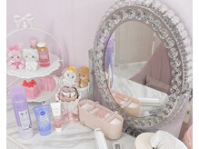 エクラン(ecrin)の雰囲気(お出かけ前にも嬉しいドレッサーをご用意)