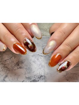 手描きアートが得意なサロン