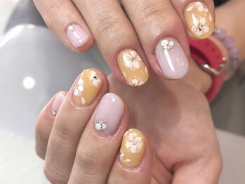 バーグ(bague)/フラワーネイル