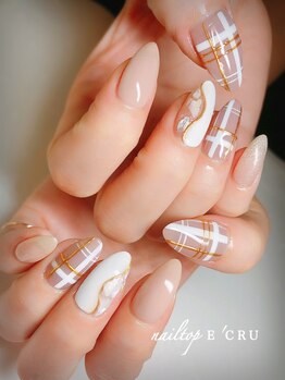ネイルトップエクル(nail top E CRU)/ベージュチェック