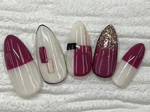 ハニービービー(Honey Bee Bee)/バイカラーネイル