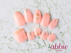 押し花ネイル　￥11880/￥11352